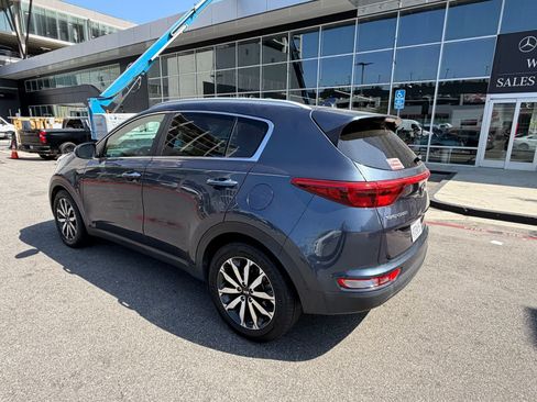 Used 2017 Kia Sportage EX FWD image 3