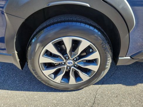 Used 2023 Subaru Outback Touring XT image 5