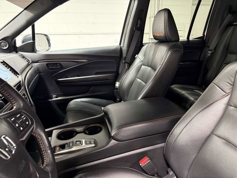 Used 2025 Honda Ridgeline TrailSport image 14