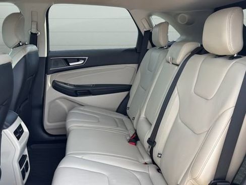 Used 2019 Ford Edge Titanium w/ Cold Weather Package AWD/4WD image 24