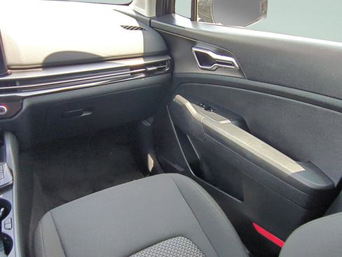 Used 2026 Kia Sportage S AWD/4WD image 13