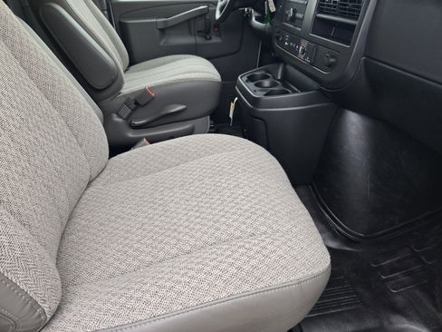 New 2025 GMC Savana 3500 Extended w/ Driver Convenience Package image 10