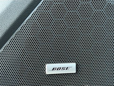 Used 2021 Chevrolet Traverse RS image 24