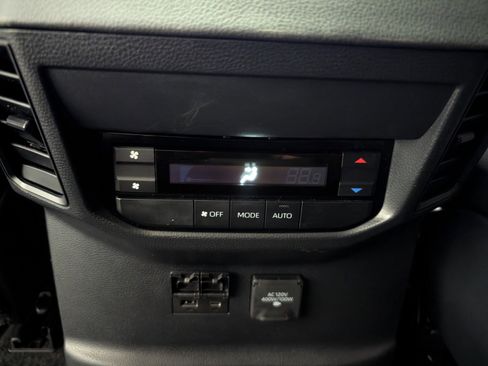 Used 2023 Toyota Sequoia Limited image 12