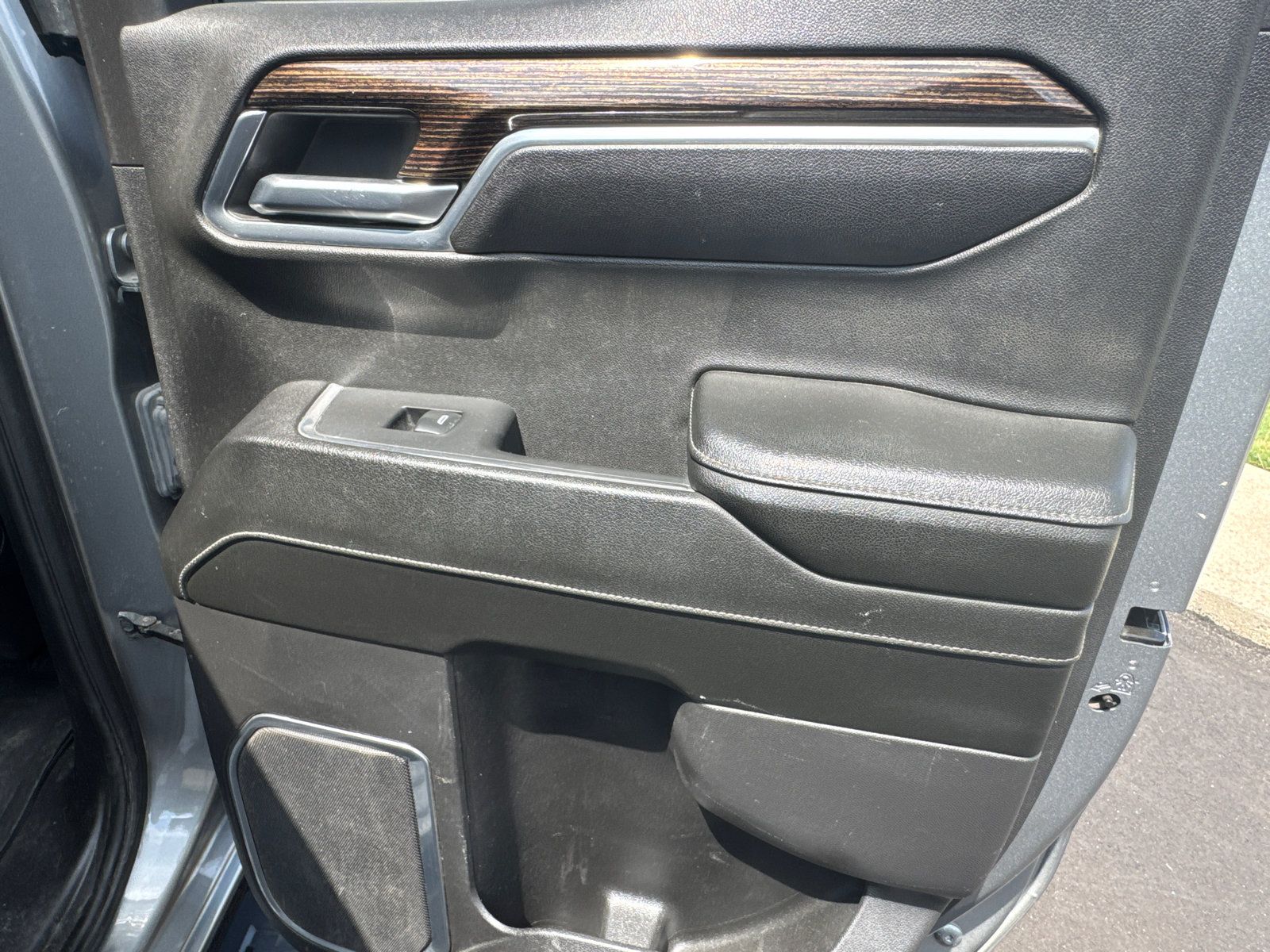 Used 2023 GMC Sierra 1500 Elevation RWD image 17