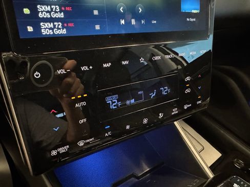Used 2024 Hyundai Tucson Limited AWD/4WD image 15