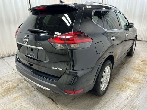 Certified 2019 Nissan Rogue SV image 10