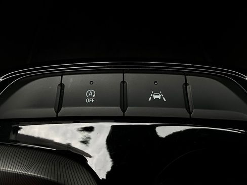 Used 2025 Buick Envista Sport Touring image 23