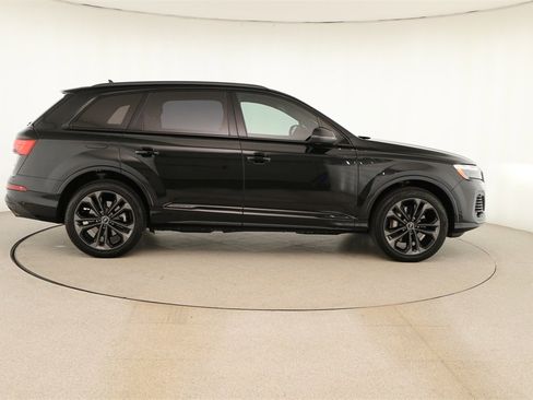 Used 2025 Audi Q7 3.0T Premium Plus image 8