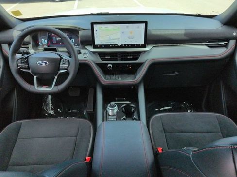 Certified 2025 Ford Explorer ST AWD/4WD image 15