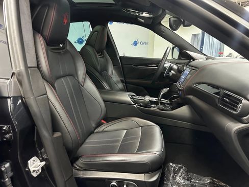 Used 2024 Maserati Levante GT Ultima AWD/4WD image 24