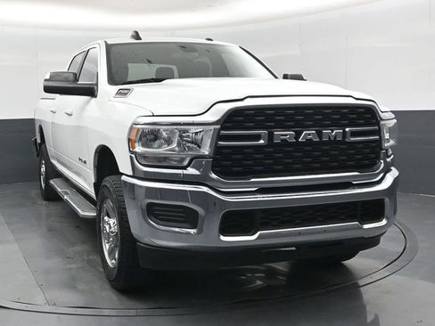 Used 2022 RAM 2500 Big Horn AWD/4WD image 12