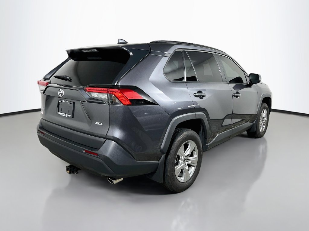 Used 2024 Toyota RAV4 XLE w/ Convenience Package FWD image 3