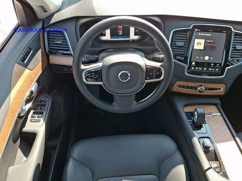 Certified 2024 Volvo XC90 T8 Plus w/ Protection Package Premier AWD/4WD image 15