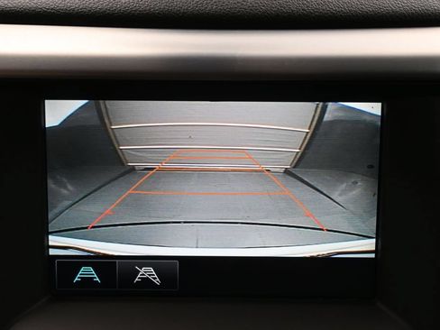 Used 2018 GMC Acadia SLE AWD/4WD image 23