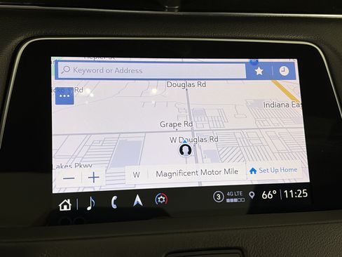 Used 2022 Cadillac XT4 Premium Luxury w/ Technology Package AWD/4WD image 24