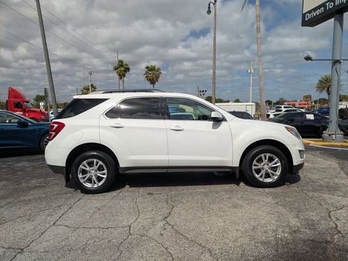 Used 2017 Chevrolet Equinox LT w/ Convenience Package AWD/4WD image 4