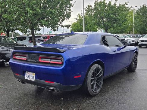 Used 2022 Dodge Challenger SXT w/ Blacktop Package RWD image 4