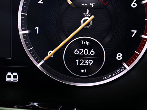 Used 2024 Bentley Continental GT V8 image 24