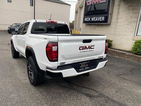 Used 2025 GMC Canyon Elevation AWD/4WD image 5