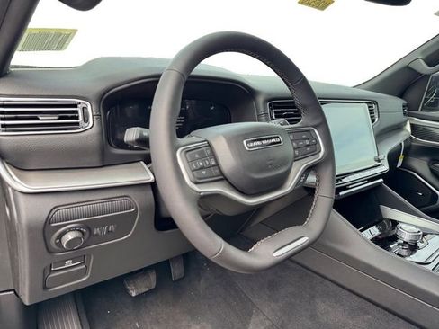 New 2026 Jeep Grand Wagoneer 4WD w/ Premium Group I image 11