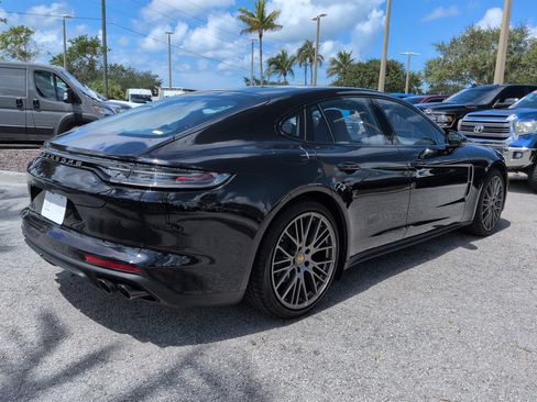 Used 2022 Porsche Panamera 4 Platinum Edition AWD/4WD image 5