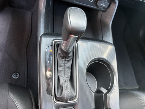 Certified 2025 Honda Civic Sport image 21