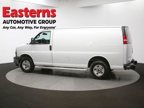 Used 2020 GMC Savana 2500 w/ Driver Convenience Package RWD image 57