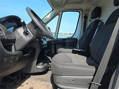 Used 2019 RAM ProMaster 2500 FWD image 4
