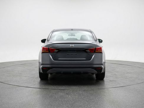 Used 2025 Nissan Altima 2.5 SV image 7