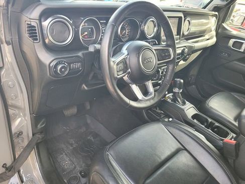 Used 2021 Jeep Wrangler Unlimited Sahara image 9