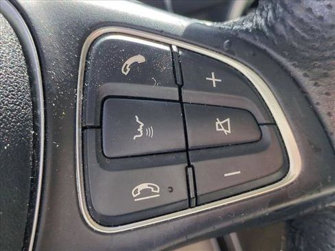 Used 2019 Mercedes-Benz GLC 300 image 16