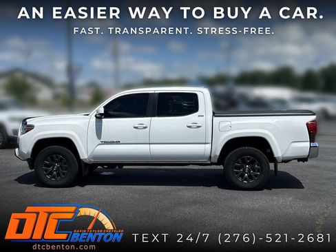 Used 2020 Toyota Tacoma SR5 AWD/4WD image 6