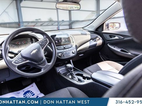 Used 2023 Chevrolet Malibu LT FWD image 18