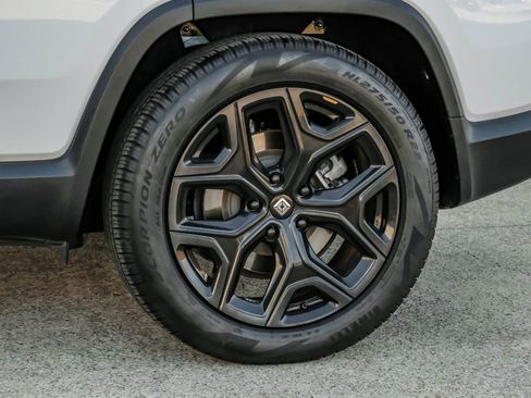 Used 2024 Rivian R1S Adventure AWD/4WD image 69