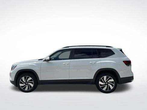 Used 2025 Volkswagen Atlas SE FWD image 8