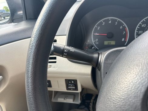 Used 2013 Toyota Corolla LE FWD image 14