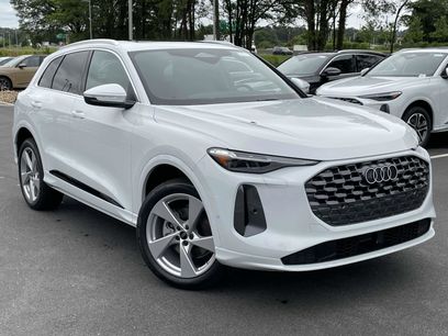 New 2025 Audi Q5 Premium Plus