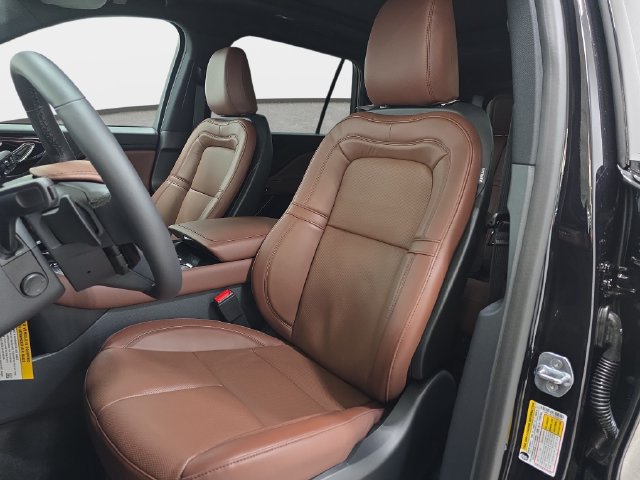 New 2027 Lincoln Aviator Reserve w/ Jet Appearance Package AWD/4WD image 12