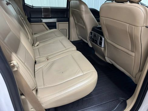Used 2017 Ford F150 Lariat RWD image 17