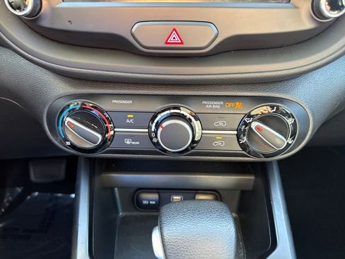 Used 2024 Kia Soul LX w/ Option Group 015 image 22