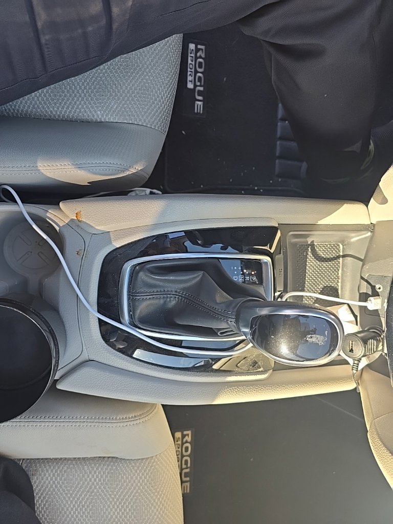 Used 2019 Nissan Rogue Sport SV FWD image 16