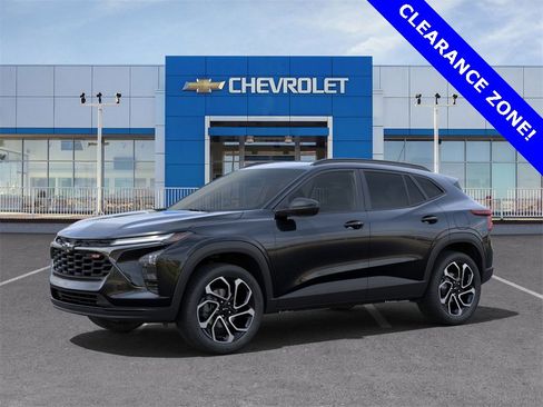 New 2025 Chevrolet Trax RS w/ Sunroof Package image 2