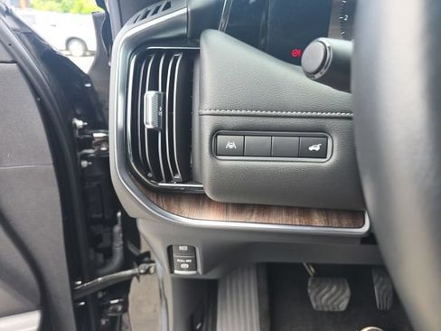 Certified 2025 Nissan Armada SL AWD/4WD image 13