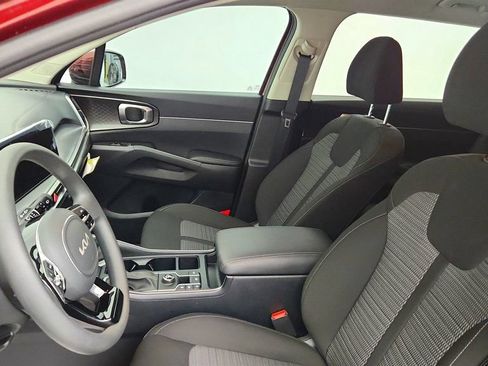 Used 2025 Kia Sorento LX FWD image 16