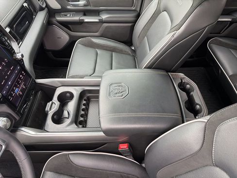 Used 2025 RAM 1500 Laramie w/ Night Edition image 48