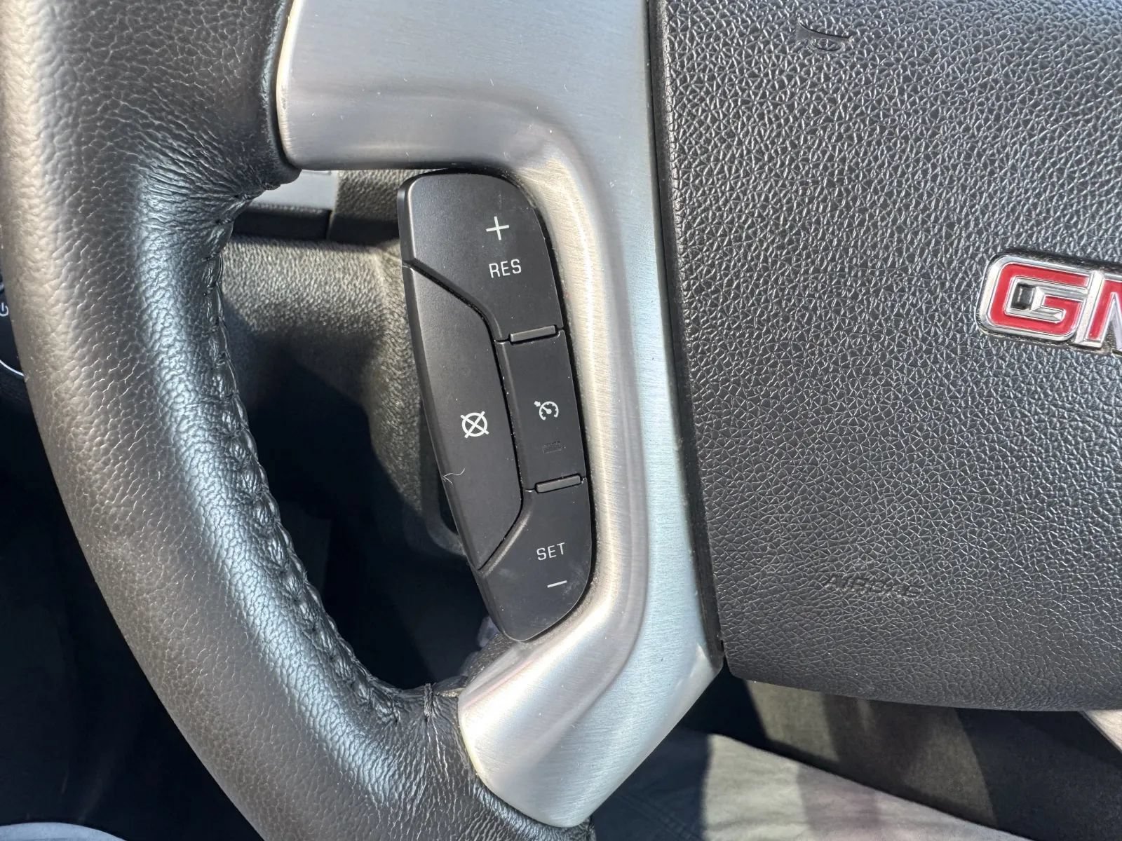 Used 2013 GMC Acadia SLT AWD/4WD image 18