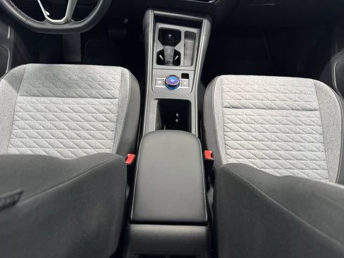 Used 2025 Volkswagen Tiguan S FWD image 37