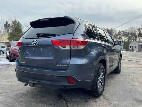 Used 2018 Toyota Highlander XLE image 9