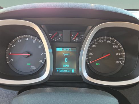 Used 2017 Chevrolet Equinox LS image 28